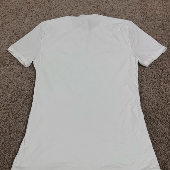 lululemon athletica Classic White Short Sleeve Tee - Picture 5 of 5